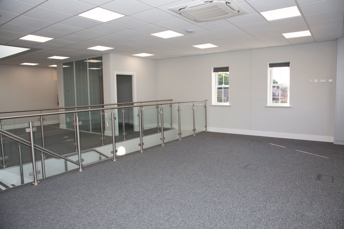 Office in Ashbourne - photo 3