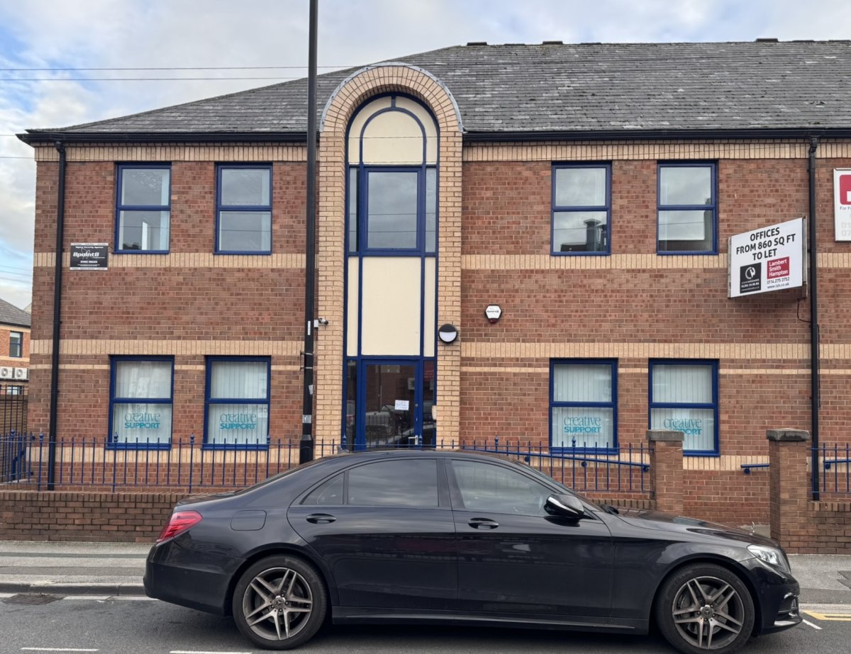 Office in Doncaster - photo 2