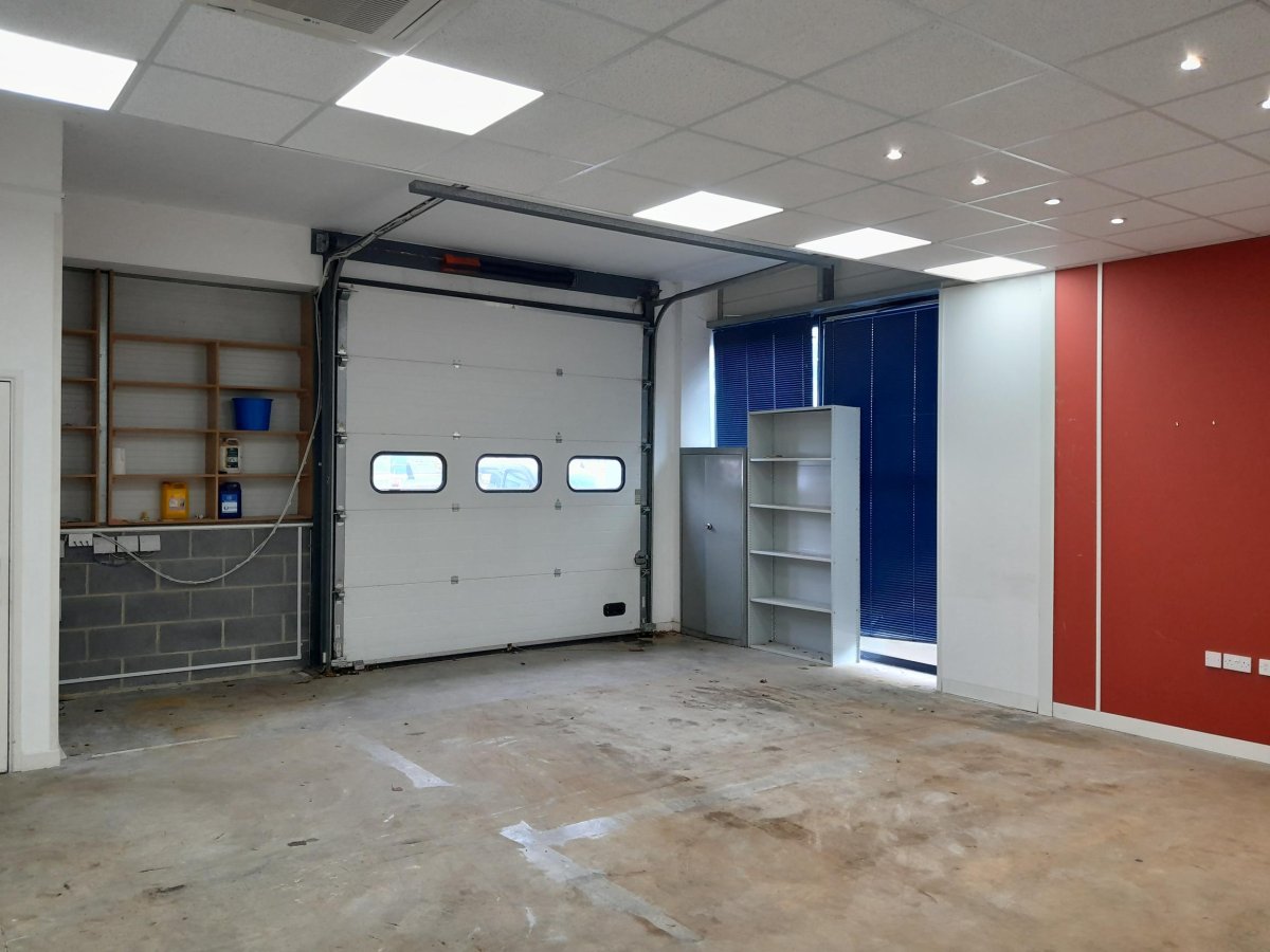 Office in Ashford - photo 4