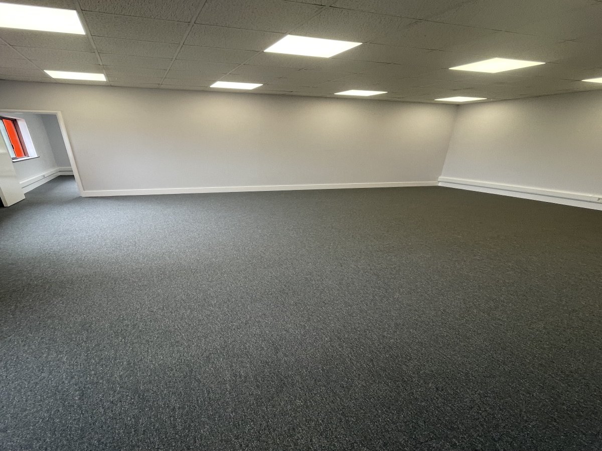Office in Ashford - photo 3