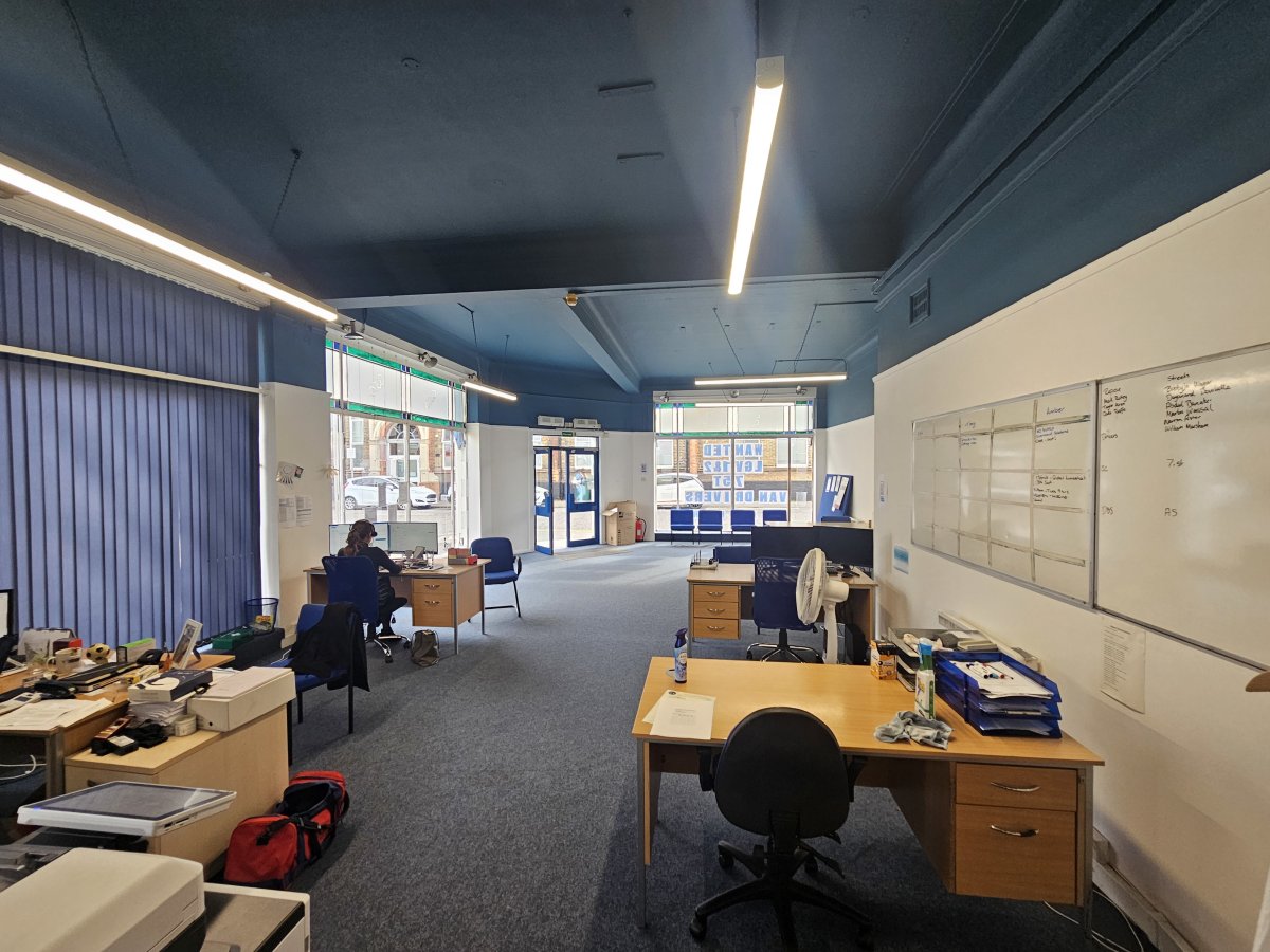 Office in Gillingham - photo 3