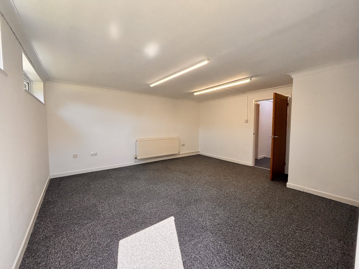 Office in Norwich - photo 2