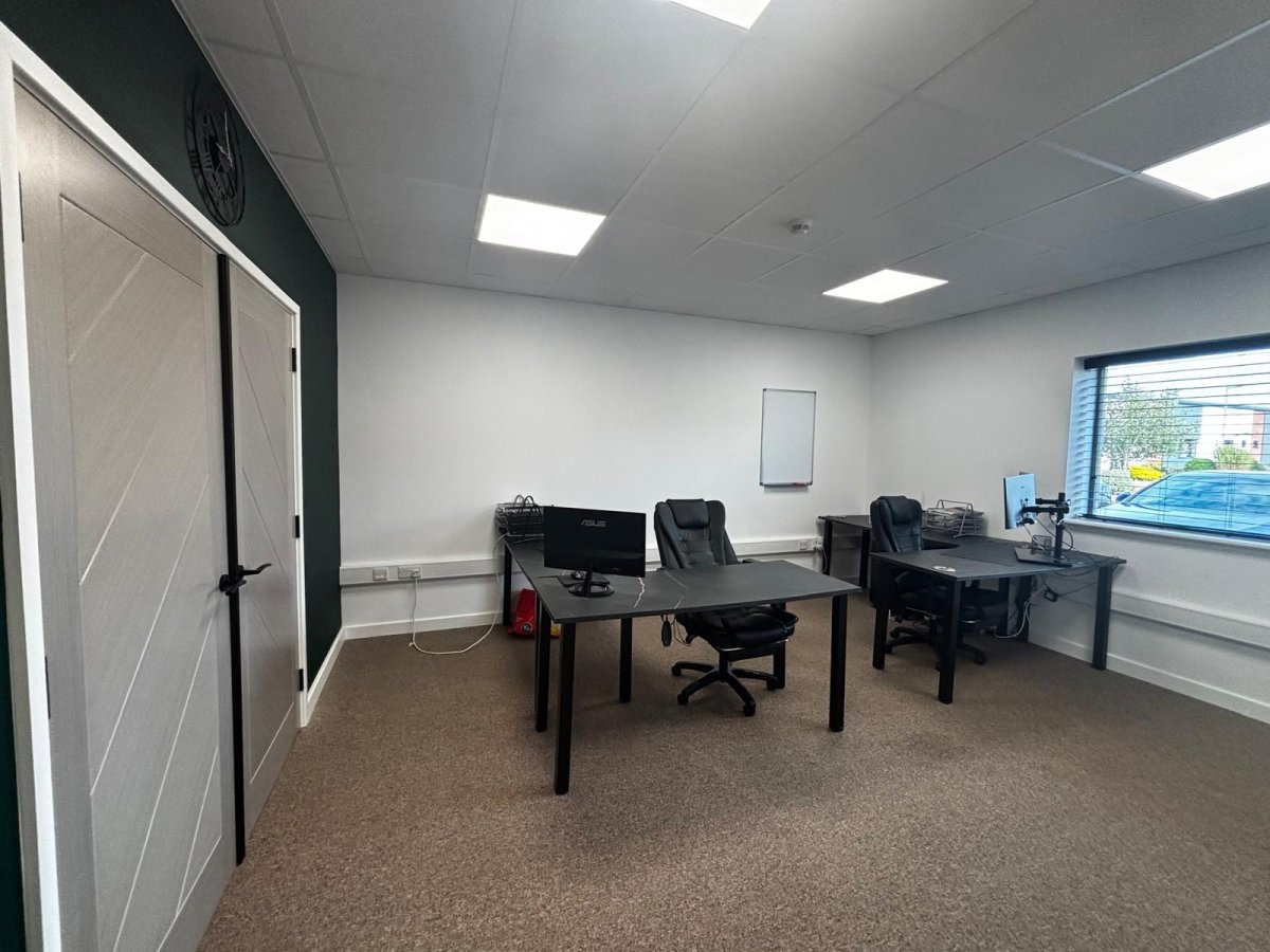 Office in Aylsham - photo 3