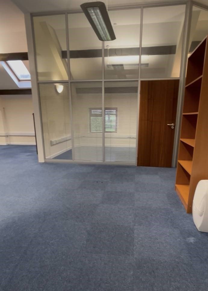 Office in Tiverton - photo 3