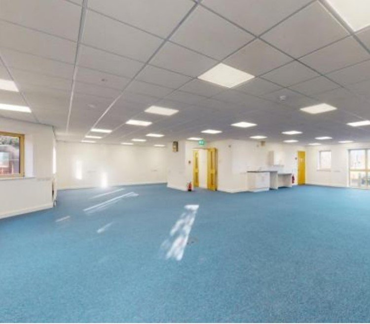 Office in Sowton Industrial Estate - photo 3