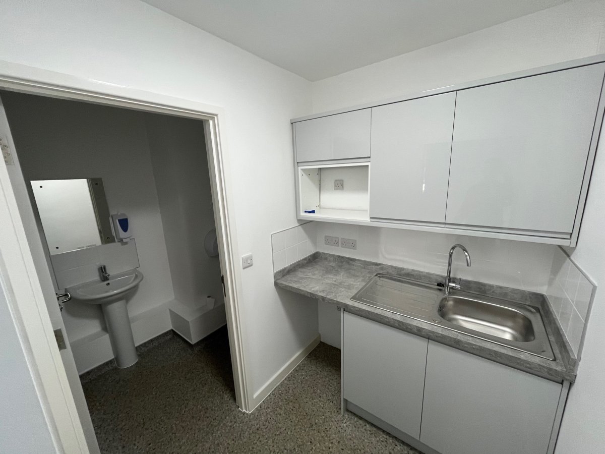 Office in Belper - photo 3