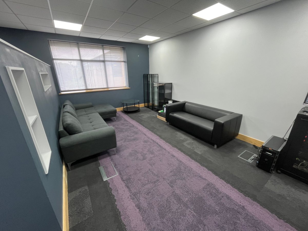 Office in Derby - photo 3