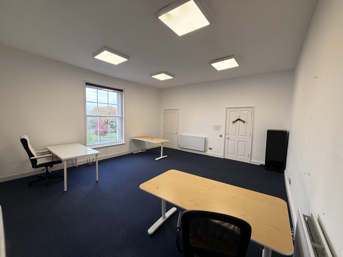 Office in Derby - photo 3