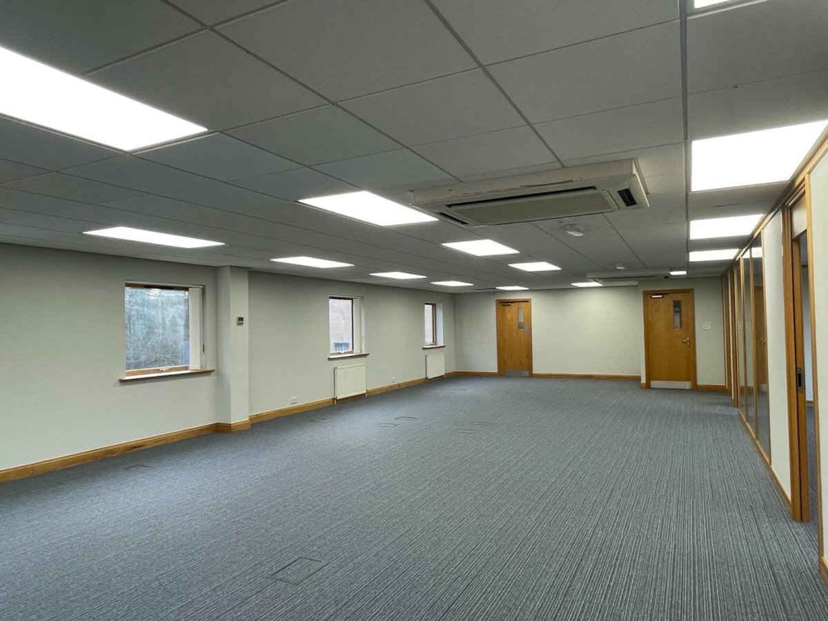 Office in Swanwick Court - photo 3