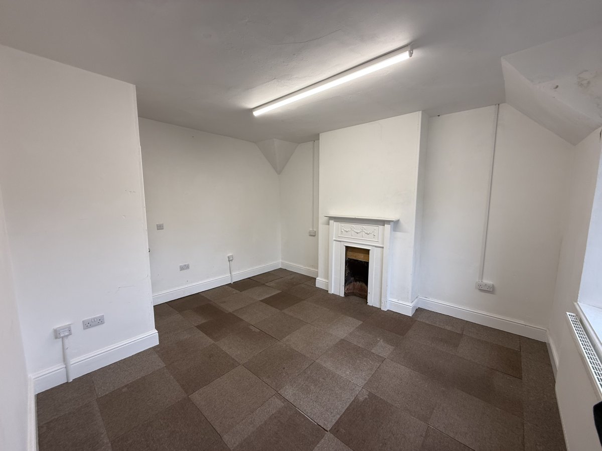 Office in Belper - photo 4