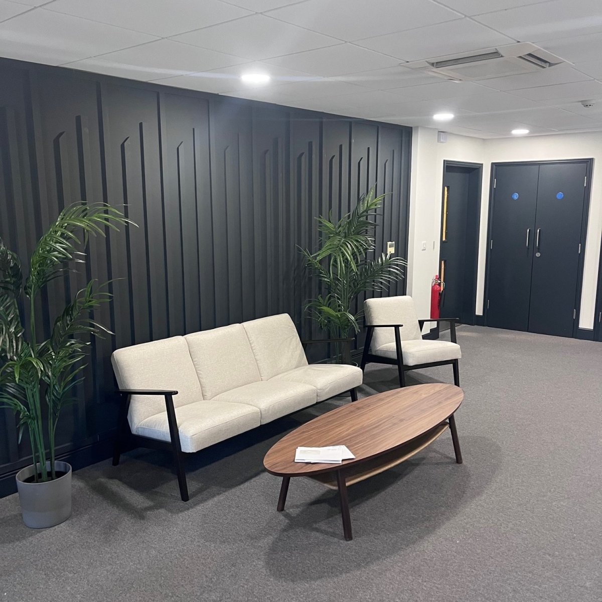Office in Hinckley - photo 3