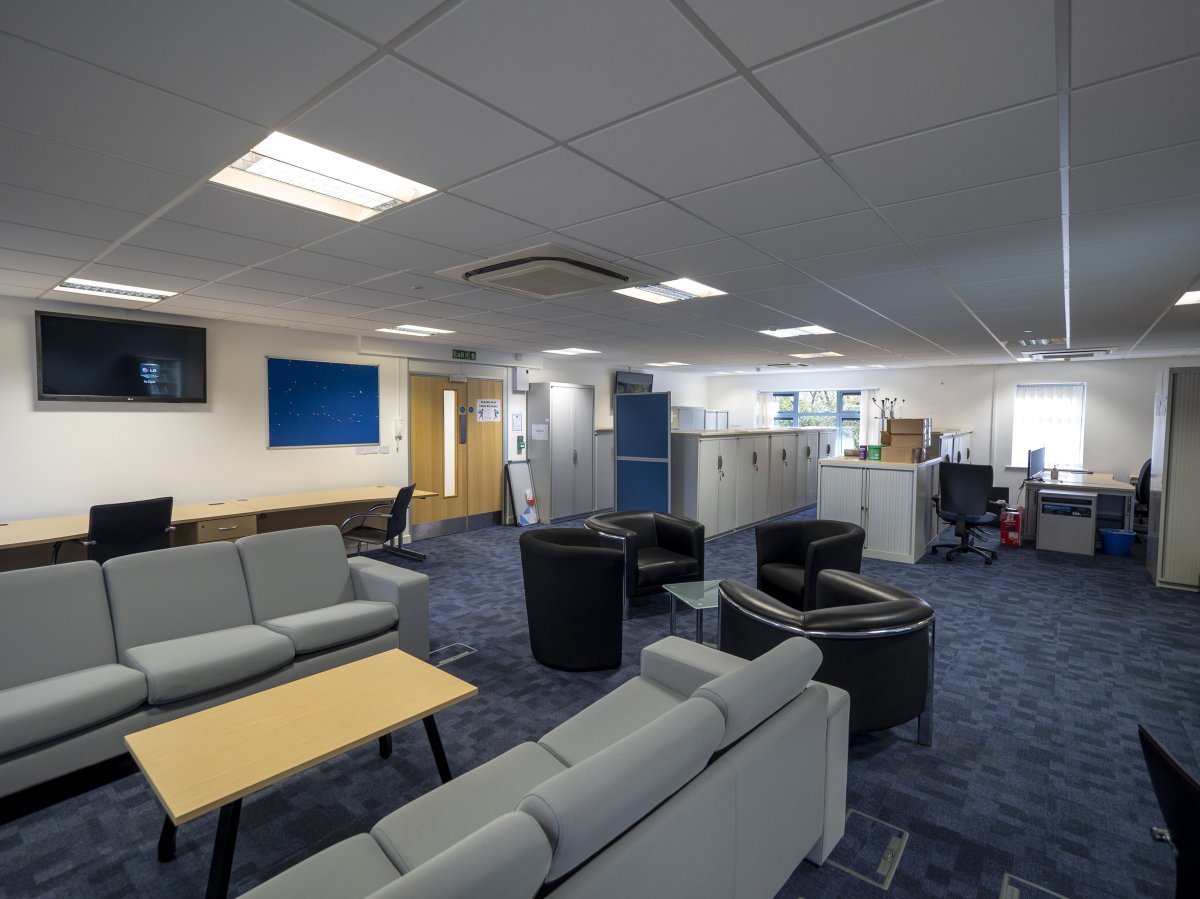 Office in Bardon Hill - photo 3