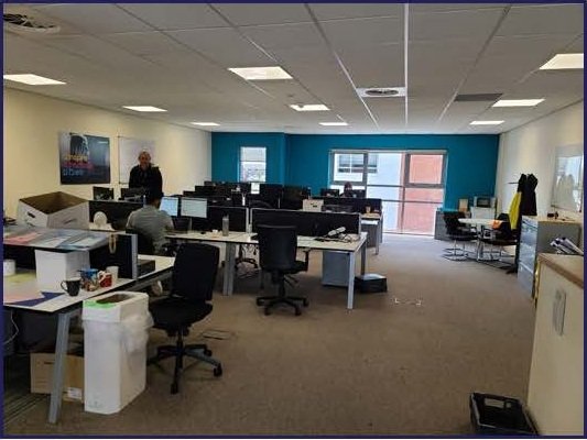 Office in Grove Park - photo 3