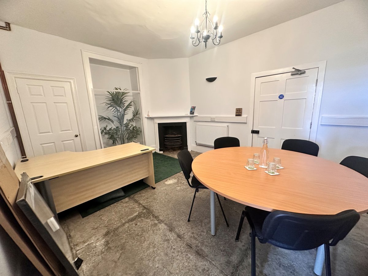 Office in Westbury - photo 2