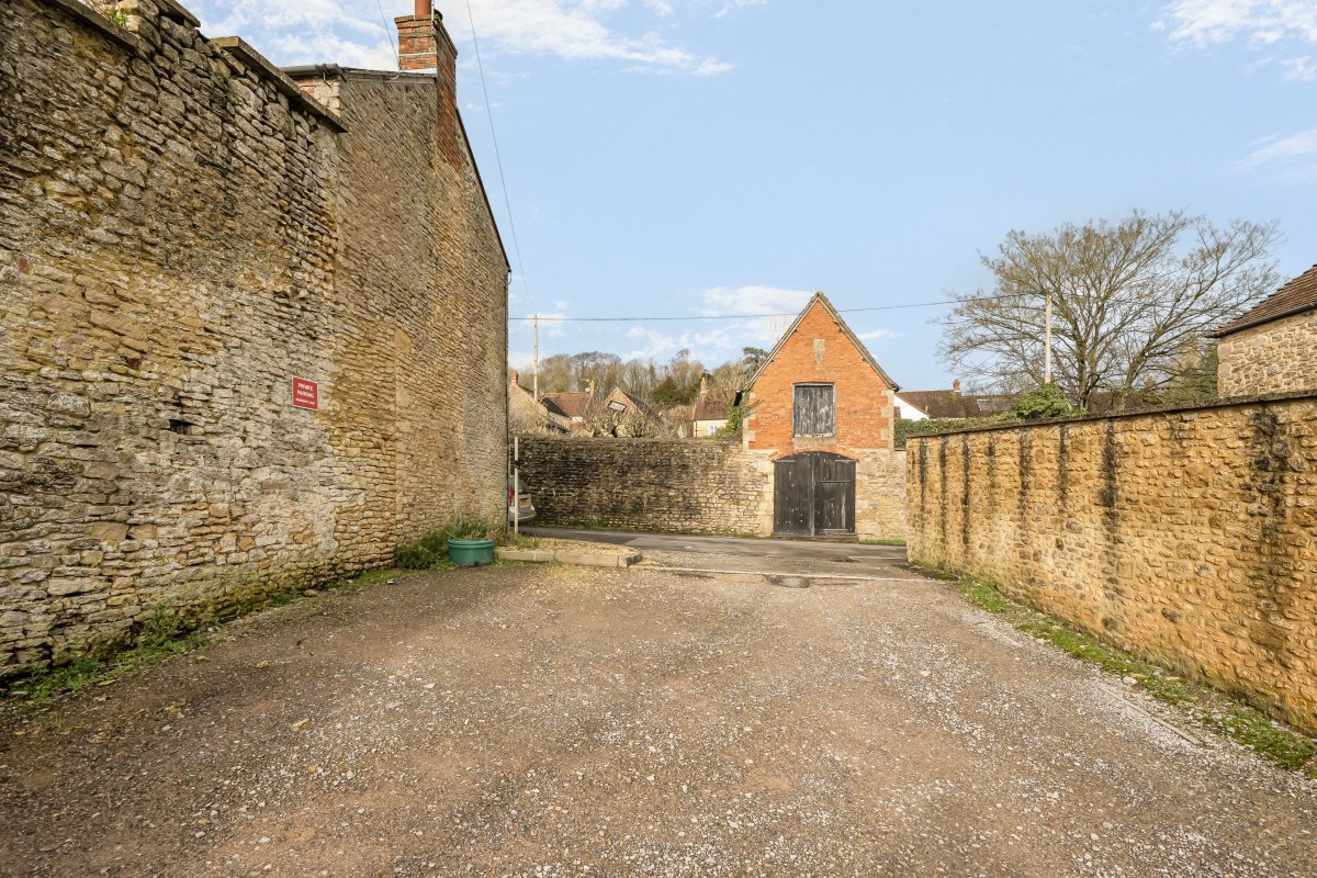 Office in Bruton - photo 2