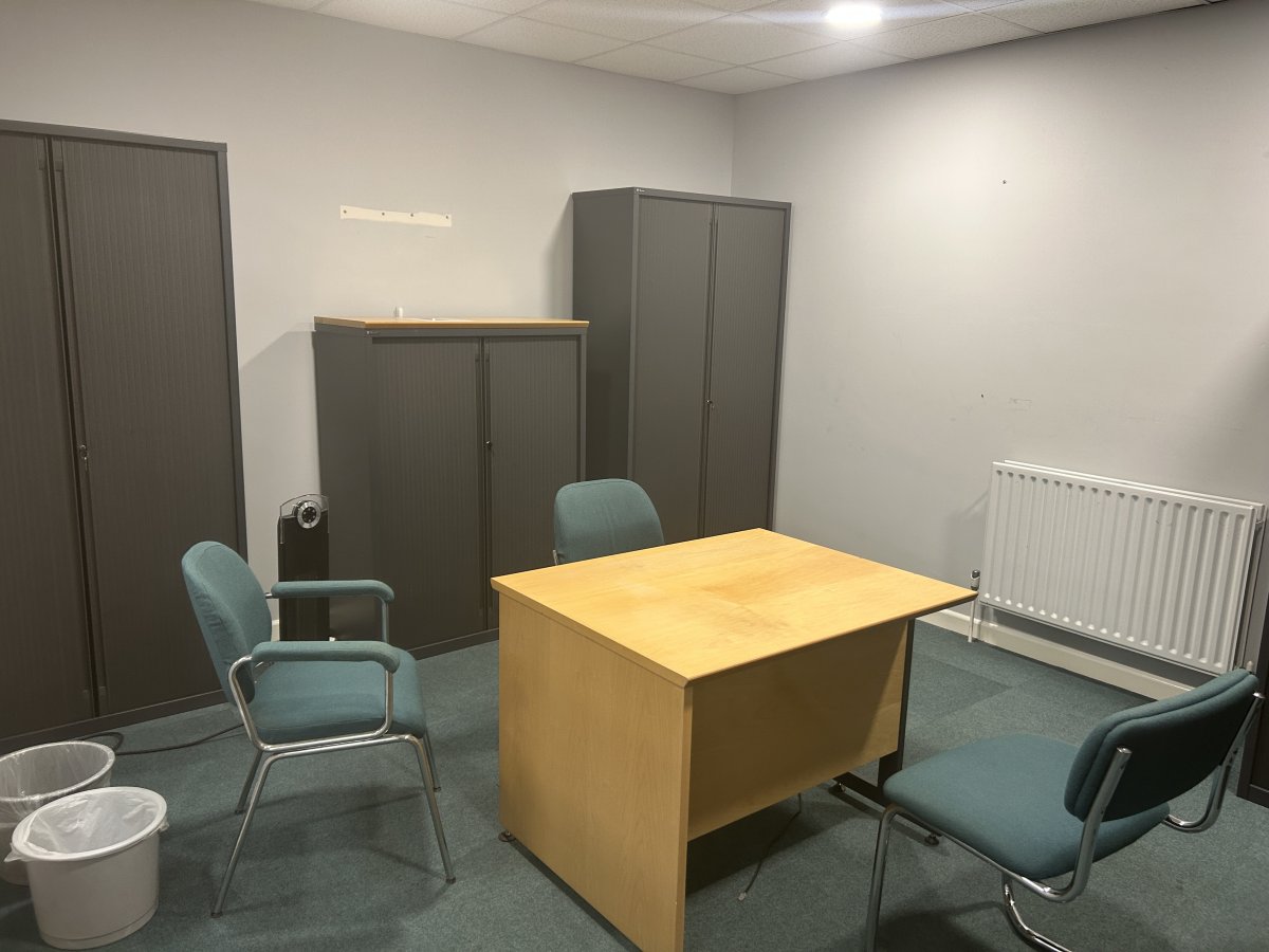 Office in Eastleigh - photo 4