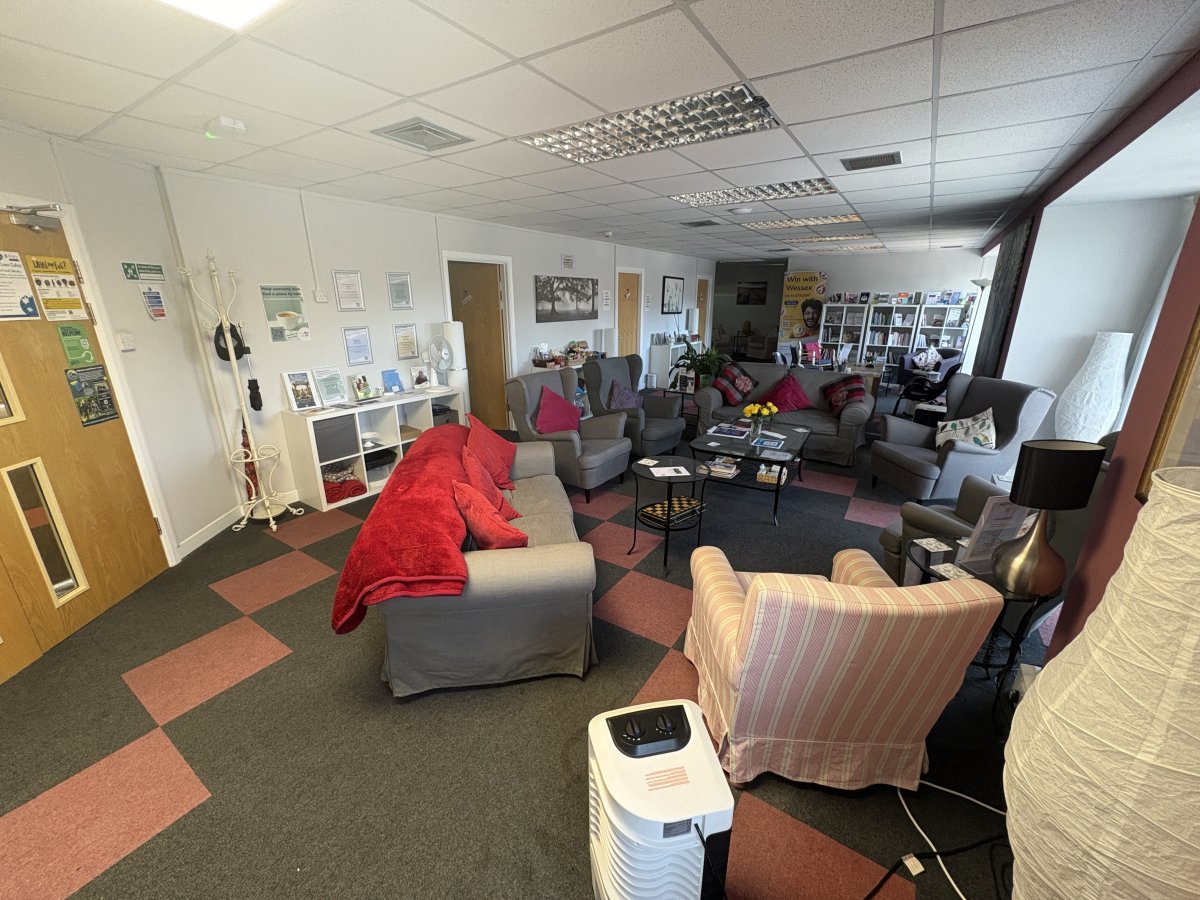 Office in Chandlers Ford - photo 2
