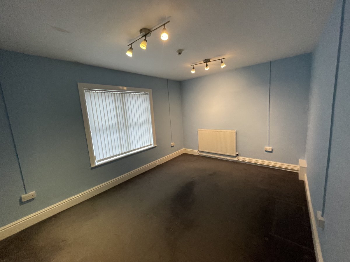 Office in Chesterfield - photo 3