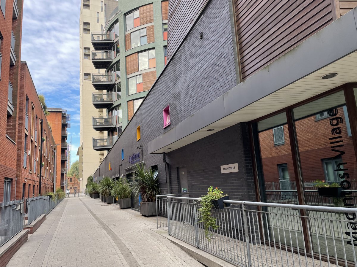 Office To Let, Manchester, Lancashire