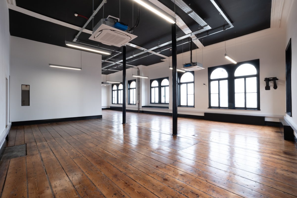Office in Manchester - photo 3