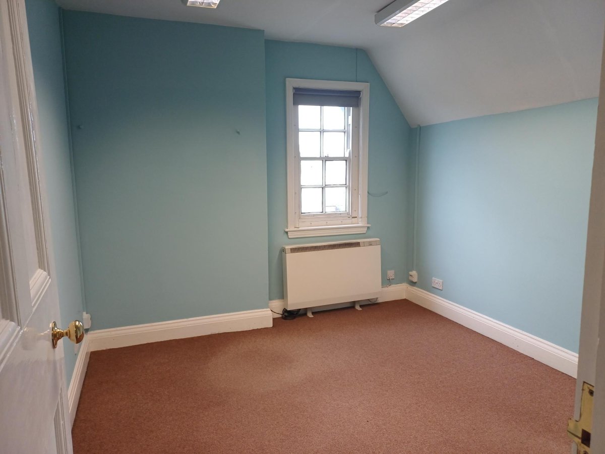 Office in Market Harborough - photo 2