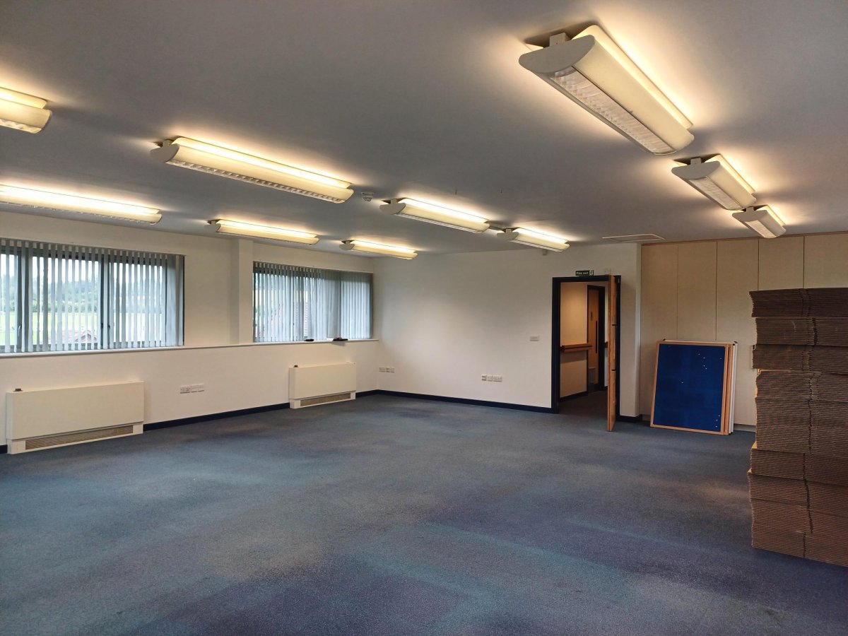 Office in Market Harborough - photo 3