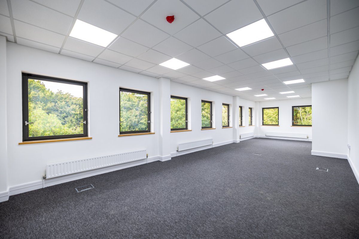 Office in Stevenage - photo 3