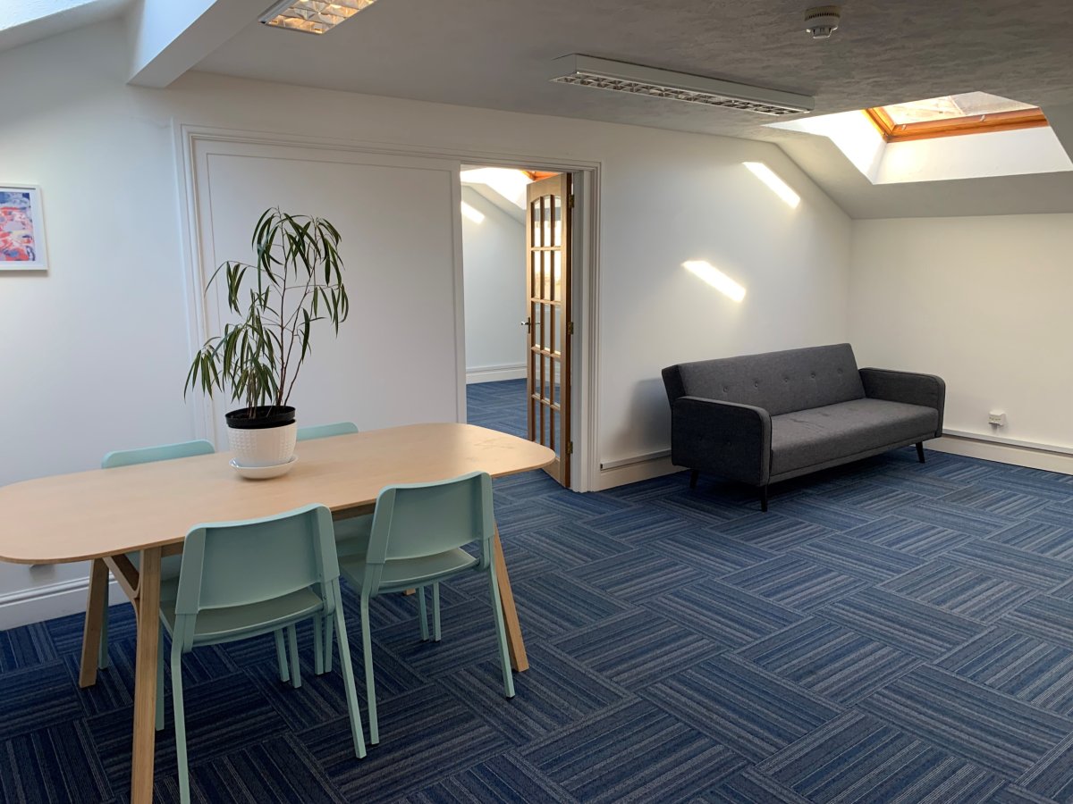 Office in Kingsbridge - photo 3