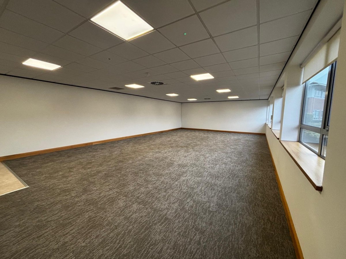 Office in Leicester - photo 4
