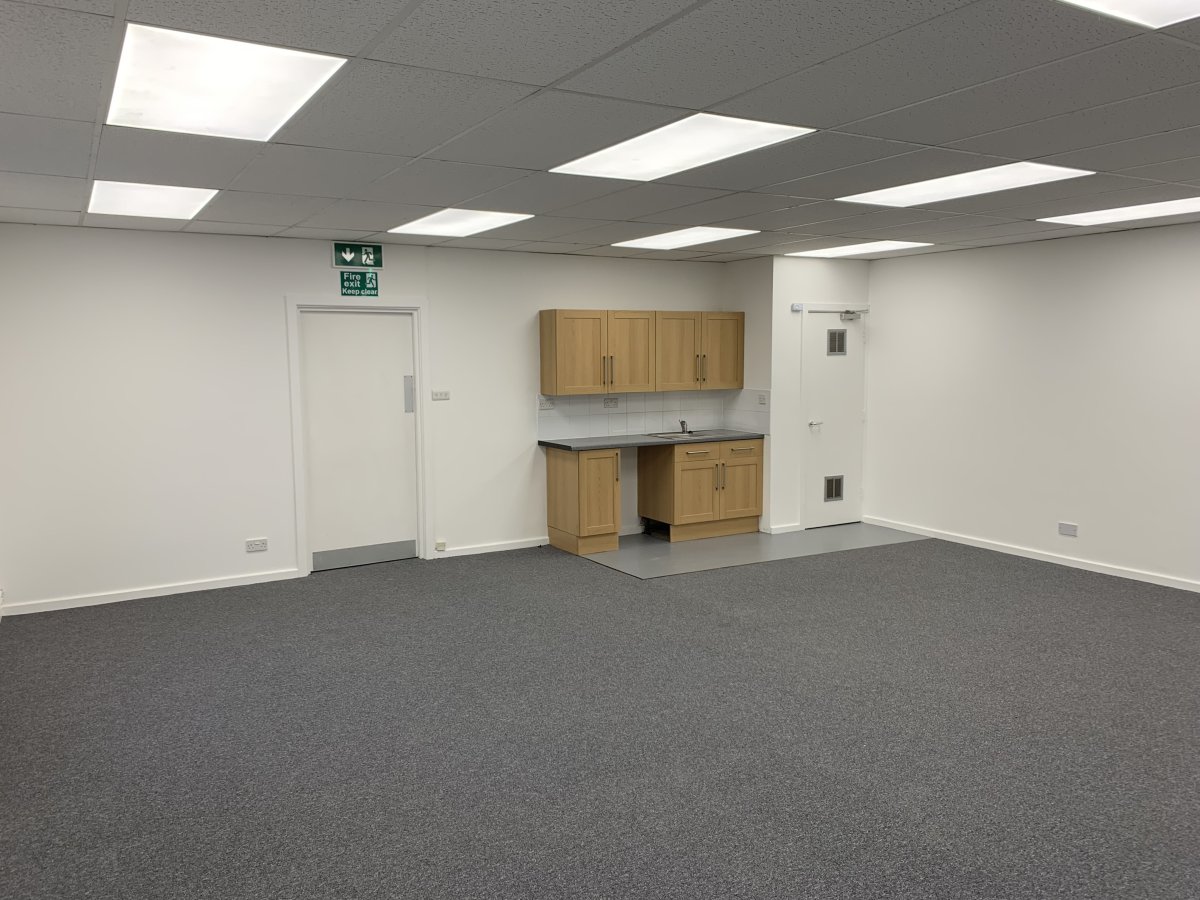 Office in Leicester - photo 3