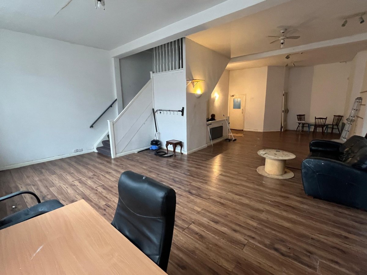 Office in Leicester - photo 3