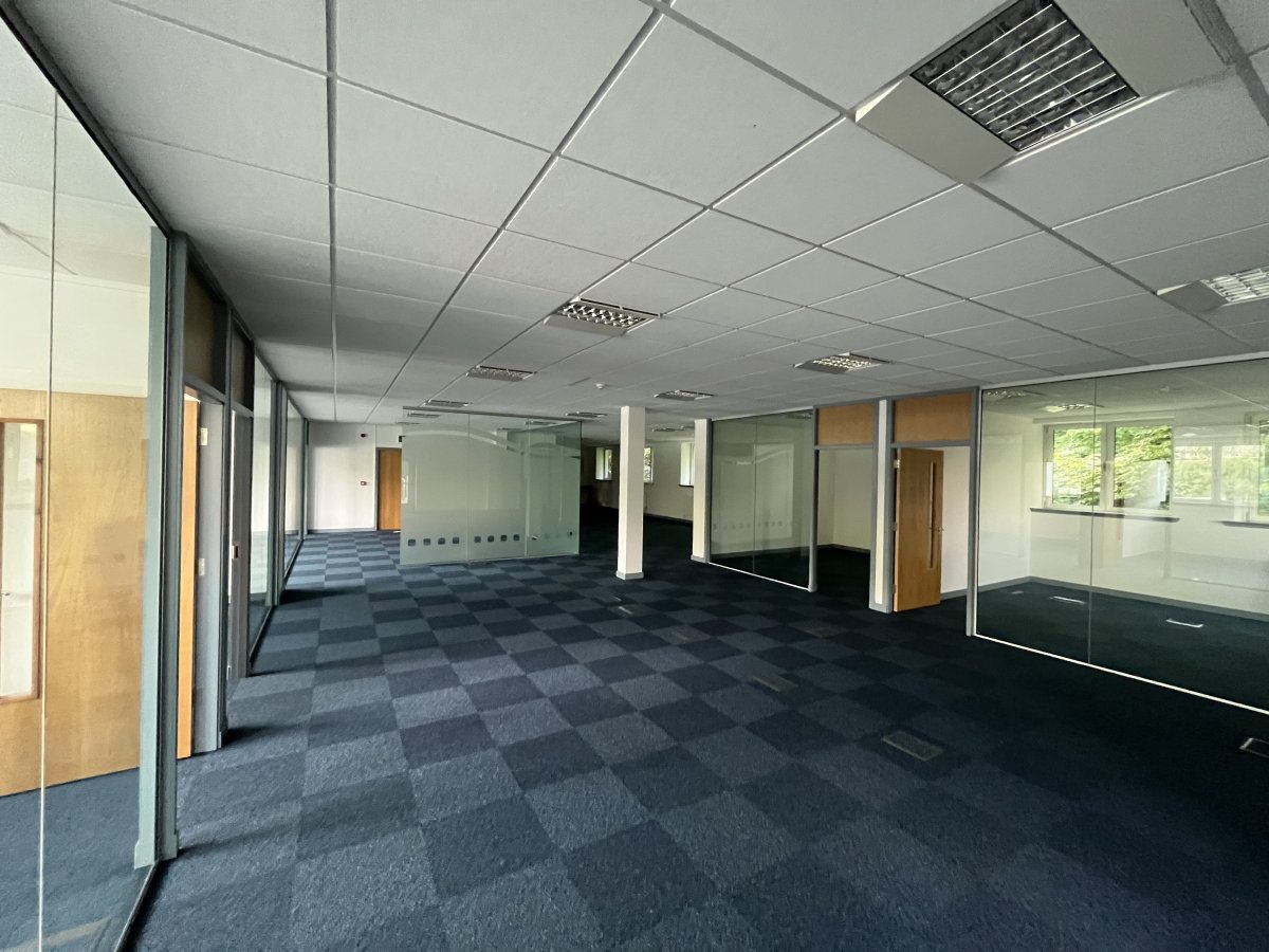 Office in Galashiels - photo 2