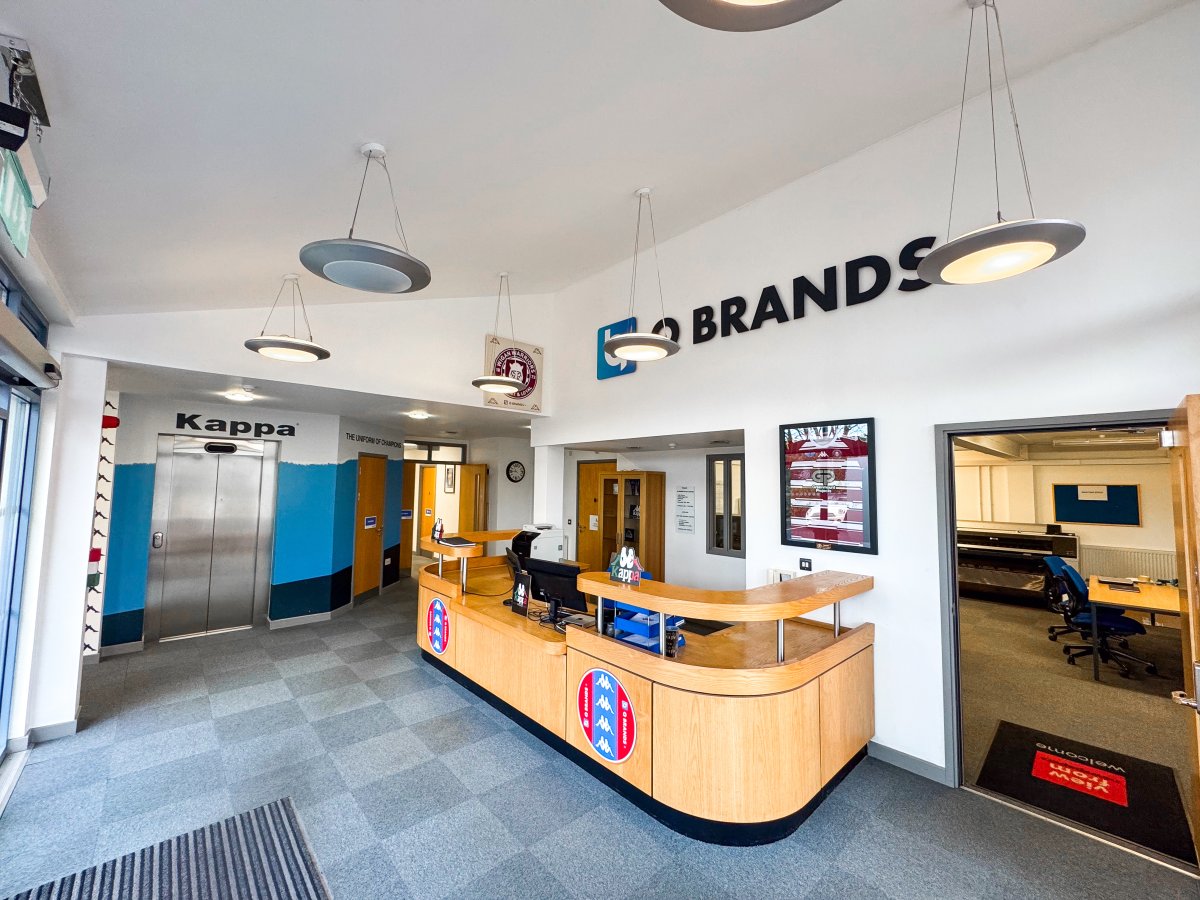 Office in Newham - photo 2