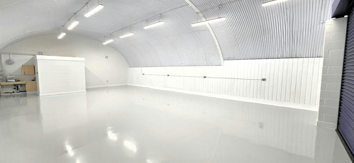 Office in Newham - photo 4
