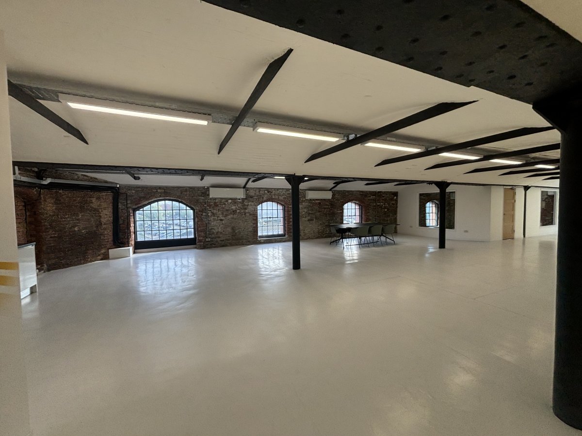 Office in Bristol - photo 3