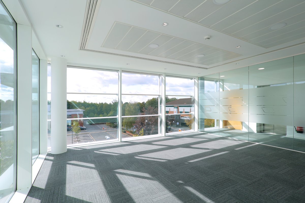 Office in Maidenhead - photo 3