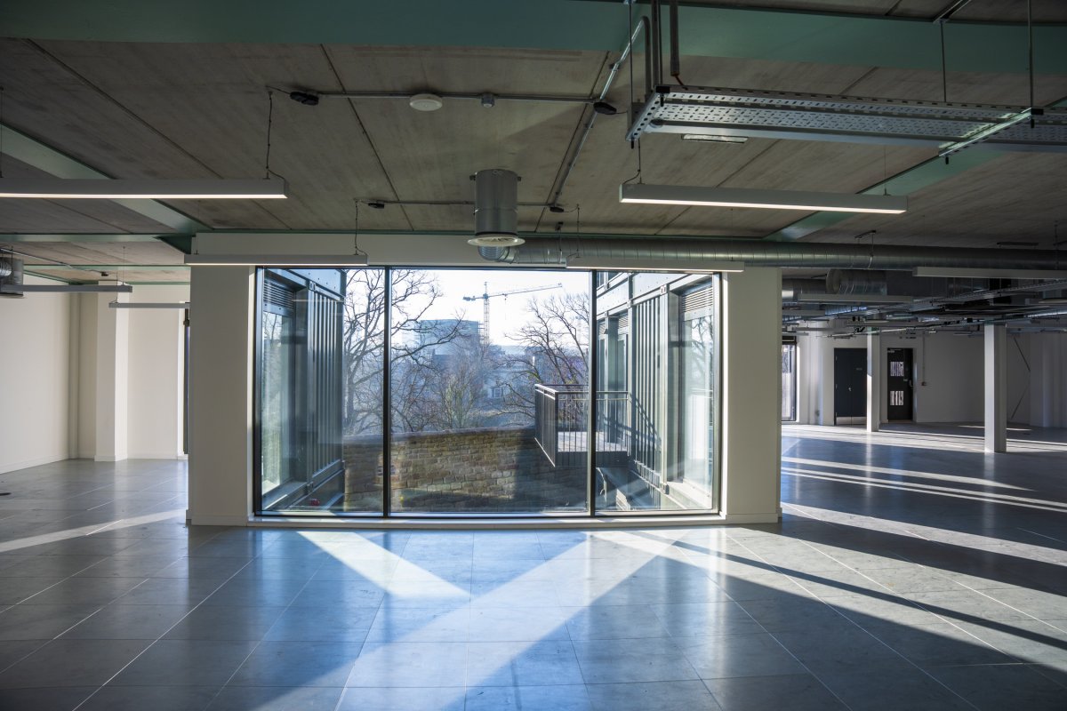 Office in Bristol - photo 3