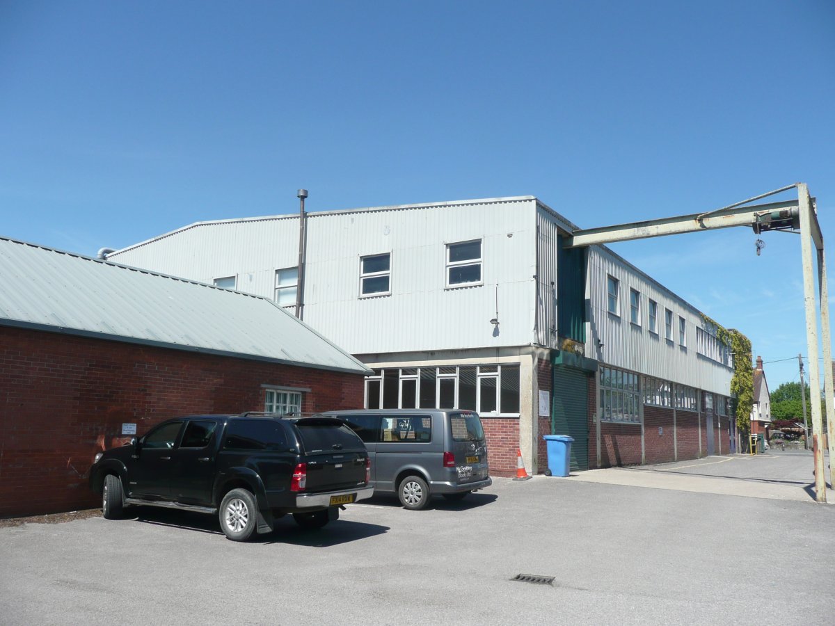 Office in Devizes - photo 2