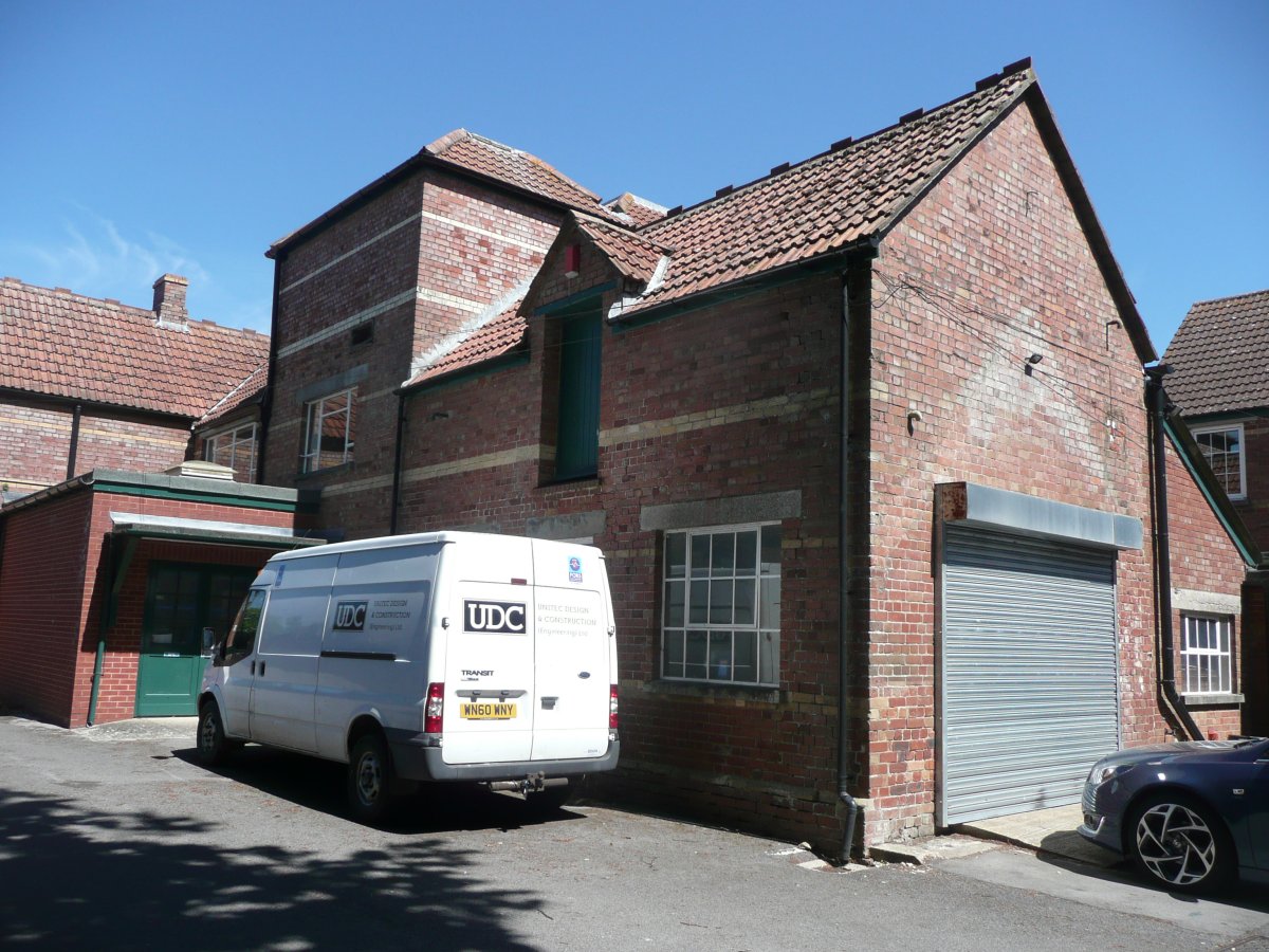 Office in Devizes - photo 4