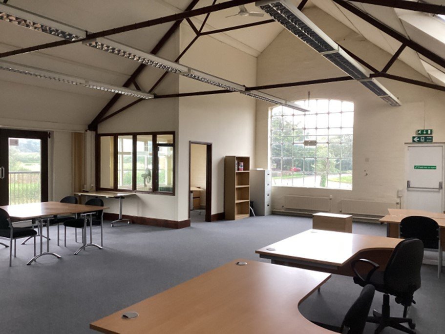 Office in Devizes - photo 2