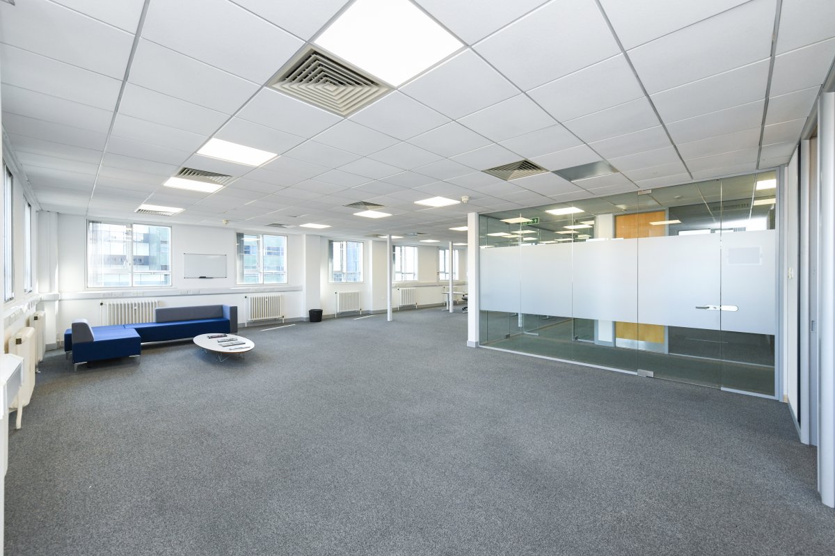 Office in Nottingham - photo 2