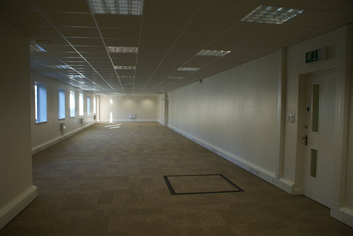 Office in Mansfield - photo 2