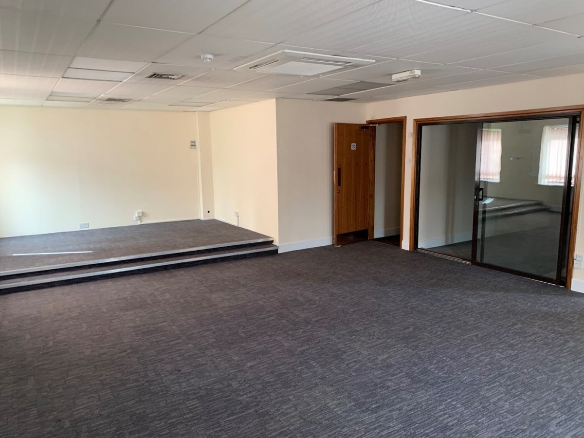 Office in Nottingham - photo 3