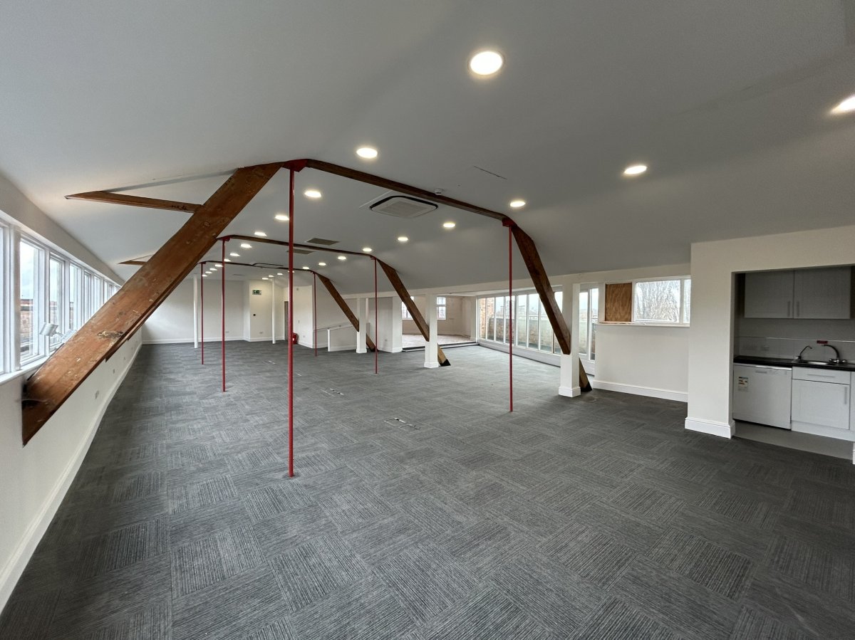 Office in Nottingham - photo 4
