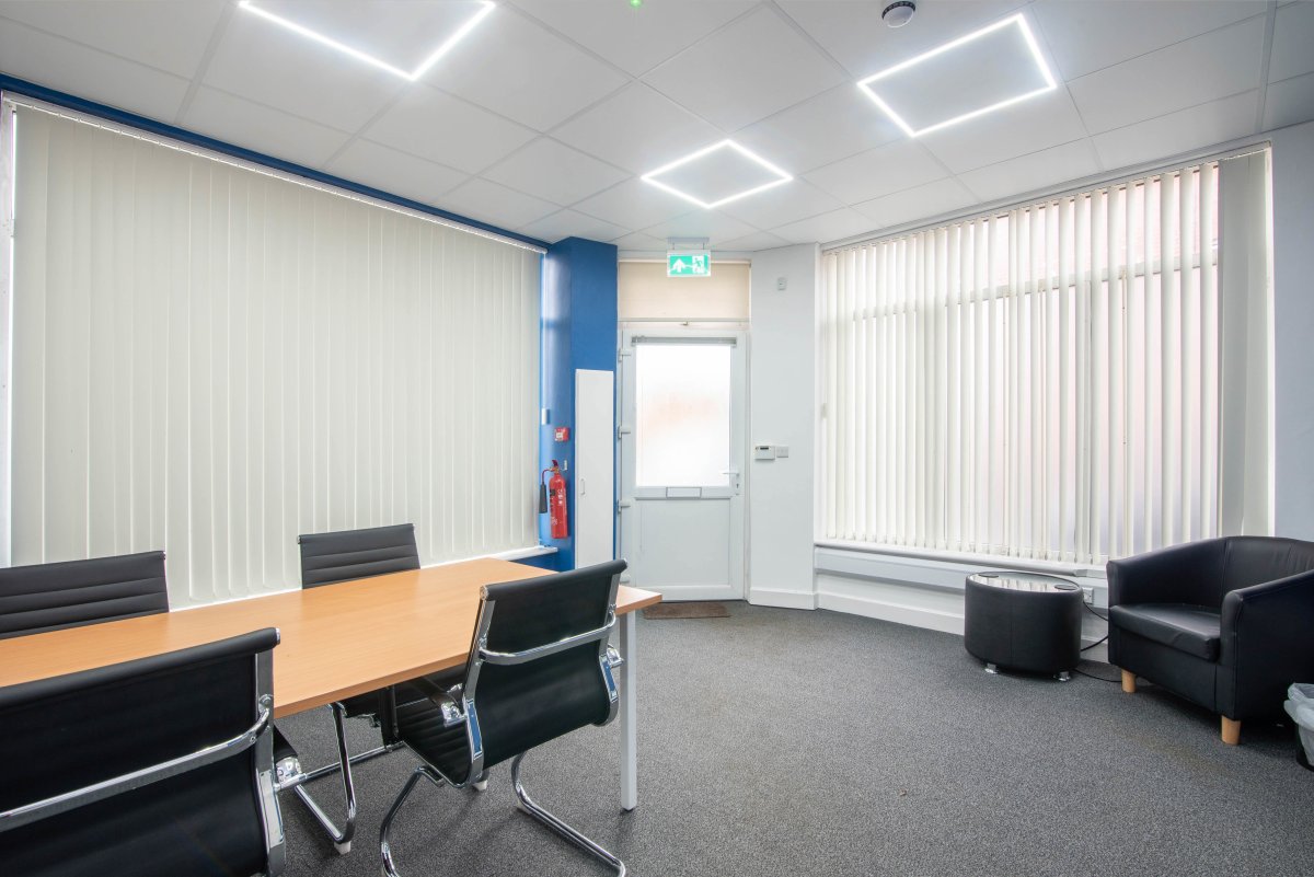 Office in Nottingham - photo 2
