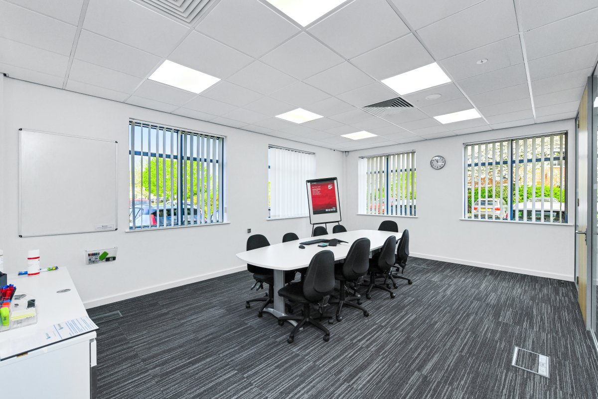 Office in Nottingham - photo 4