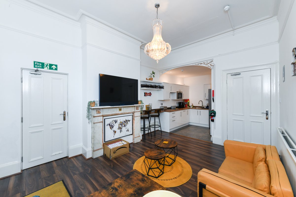 Office in Nottingham - photo 2