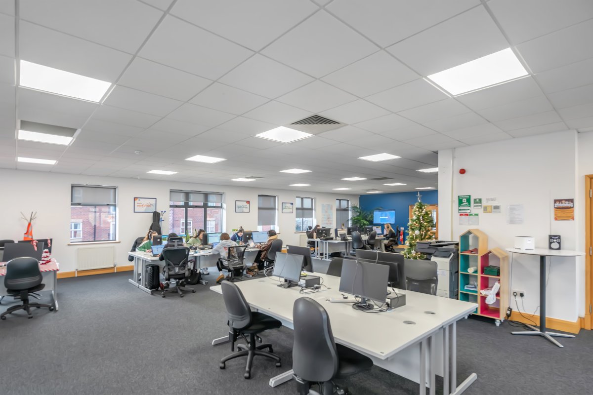 Office in Chetwynd Business Park Chilwell - photo 2