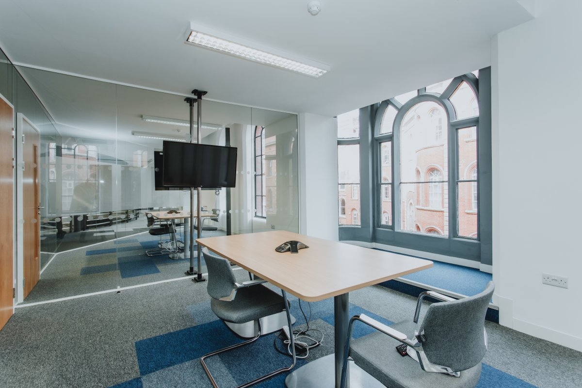 Office in Nottingham - photo 3