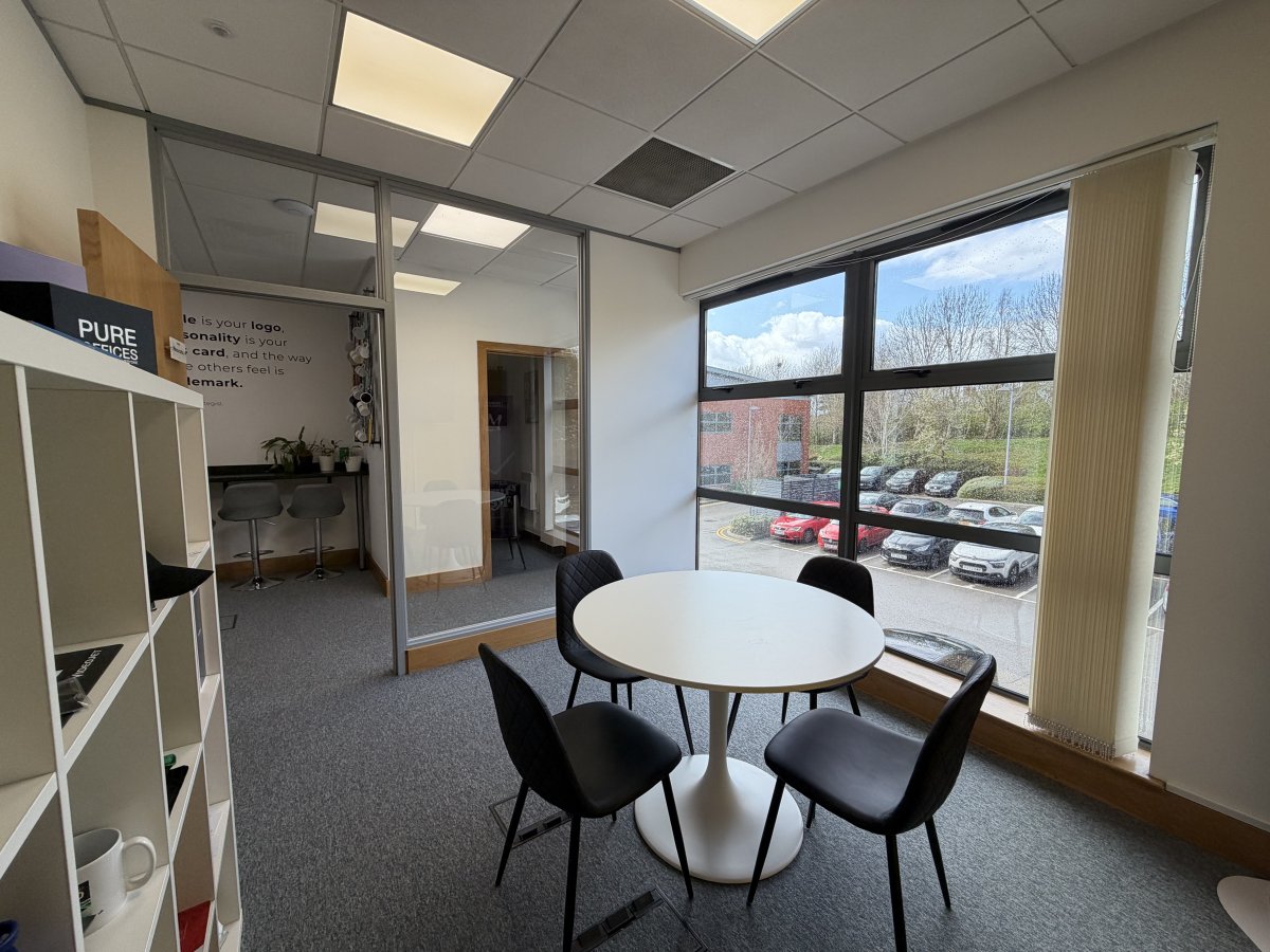 Office in South Normanton - photo 4